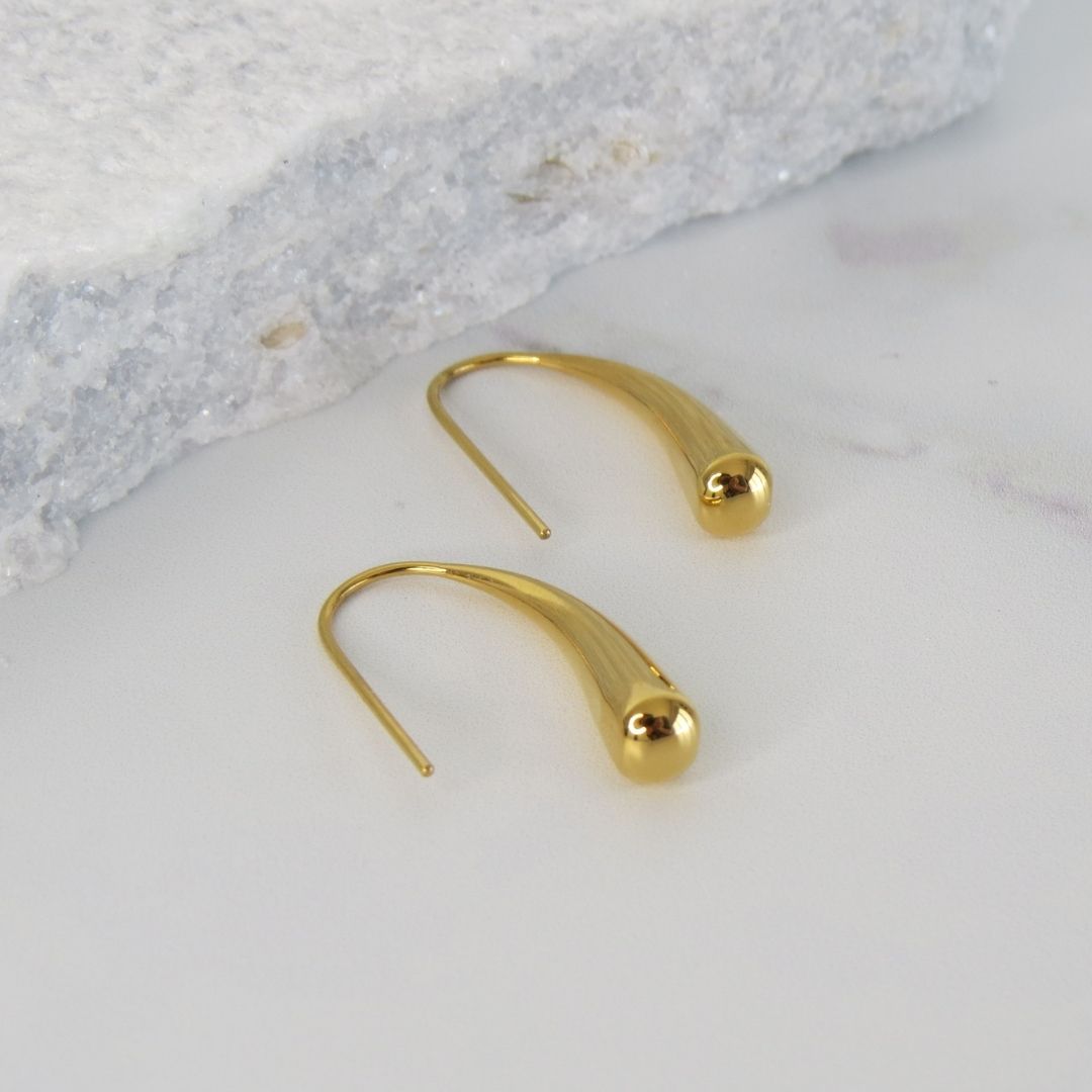 Sleek Teardrop Dangle Earrings